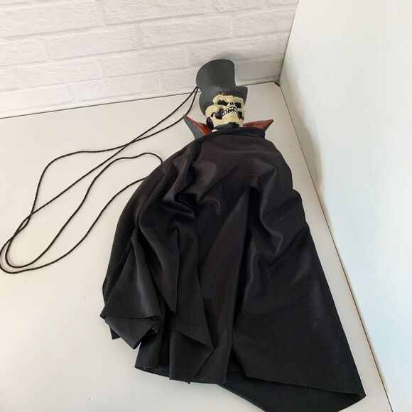 Vintage Halloween Paper Magic Phantom of the Opera Skeleton In Top Hat Hanging - Picture 5 of 6